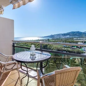 https://apartamento-en-el-mirador-de-nerja.1costadelsol.com